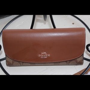 Bifold Coach Wallet
